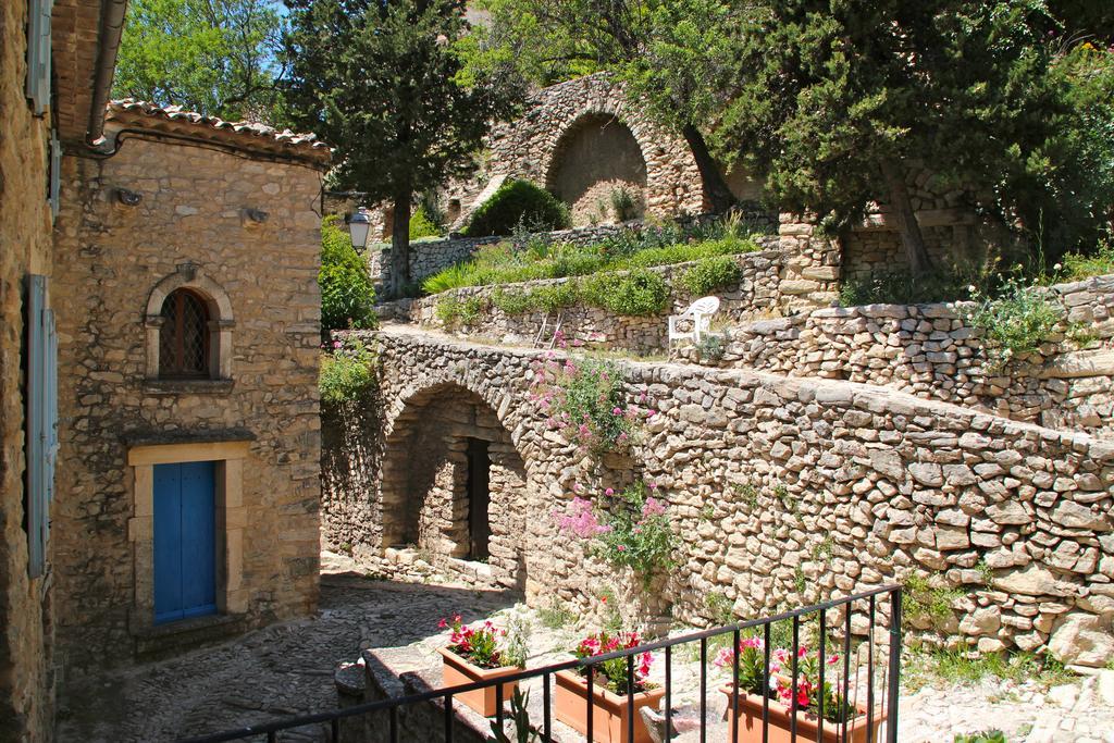 Chambres D'Hotes De L'Abbaye Montbrun-les-Bains Kültér fotó