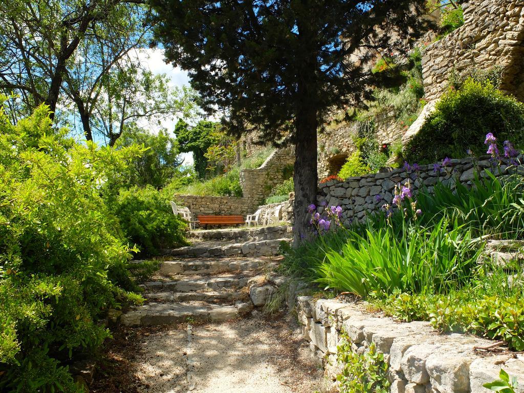 Chambres D'Hotes De L'Abbaye Montbrun-les-Bains Kültér fotó